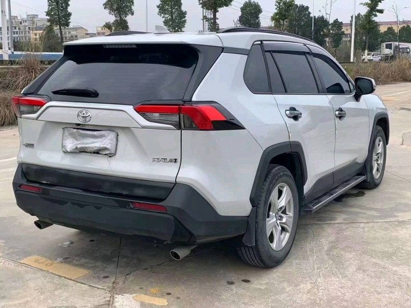 衡陽21年豐田RAV4榮放4