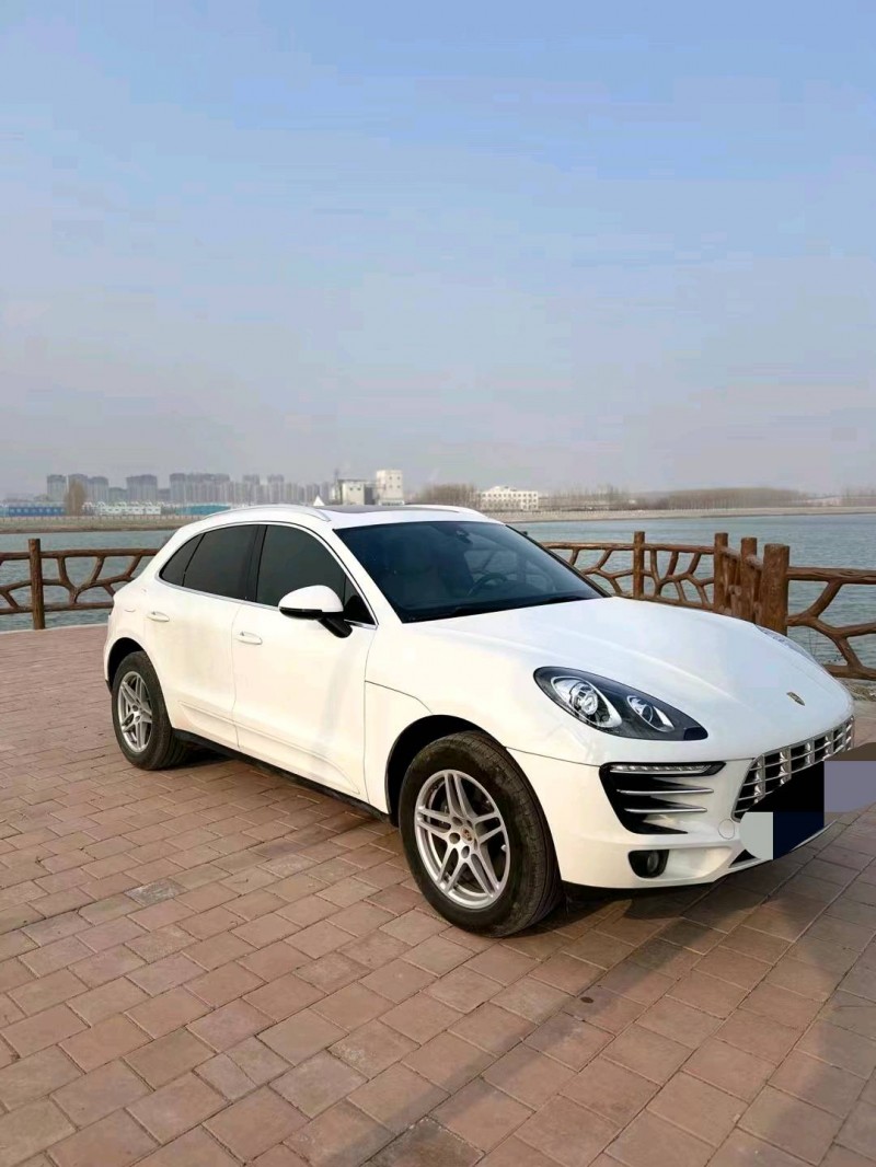 枣庄17年保时捷Macan3