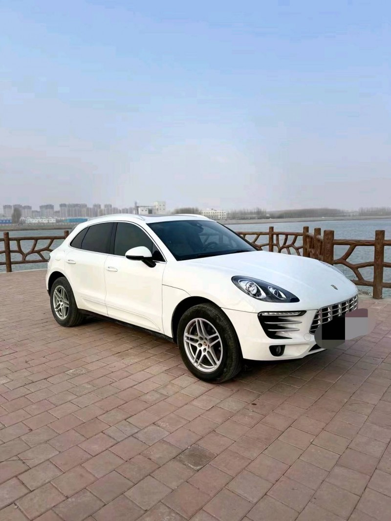枣庄17年保时捷Macan5