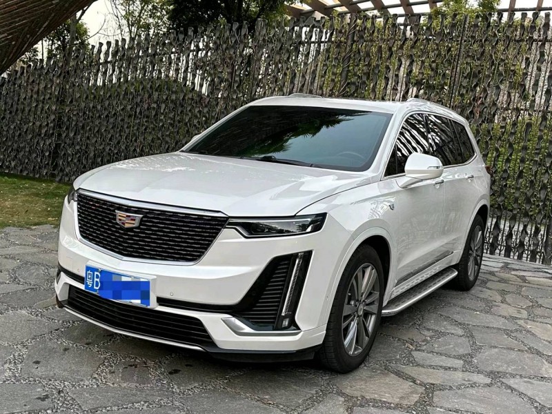 珠海20年凯迪拉克XT62
