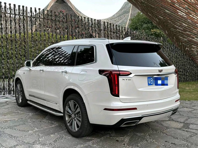 珠海20年凯迪拉克XT64