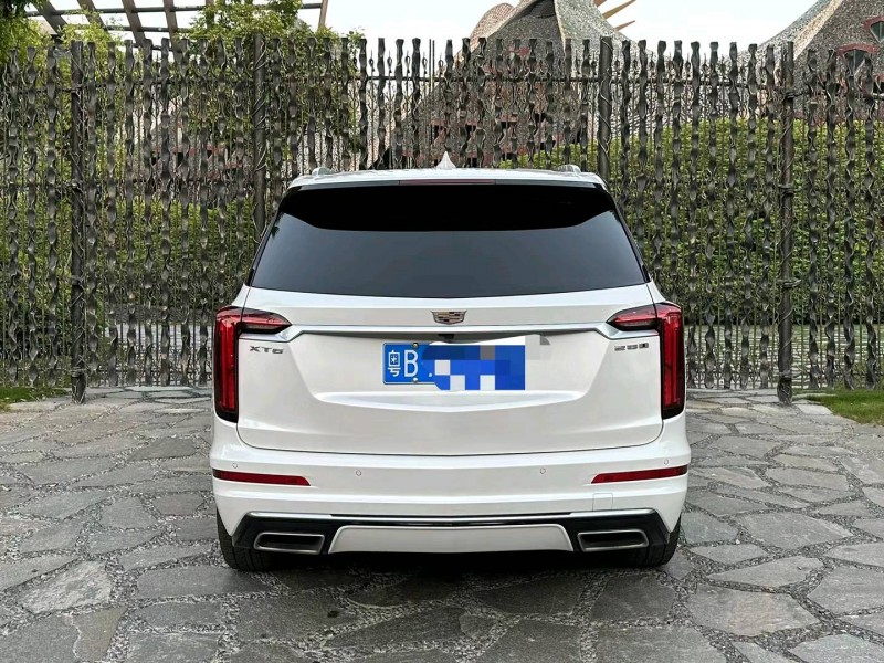 珠海20年凯迪拉克XT65