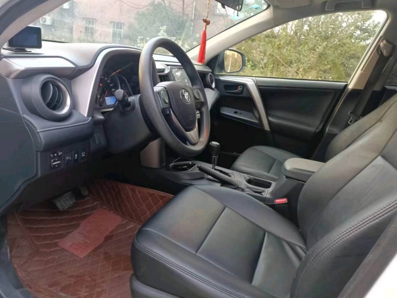 深圳18年丰田RAV4荣放2