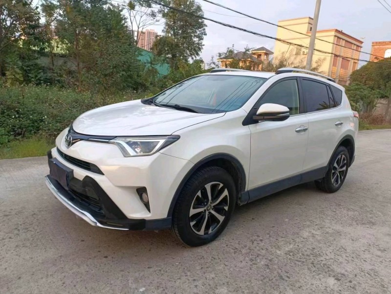 深圳18年丰田RAV4荣放7