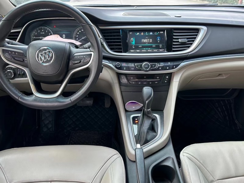 济宁20年别克英朗4