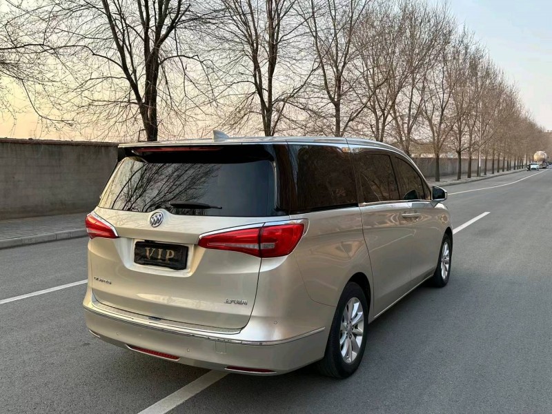 徐州18年别克GL83