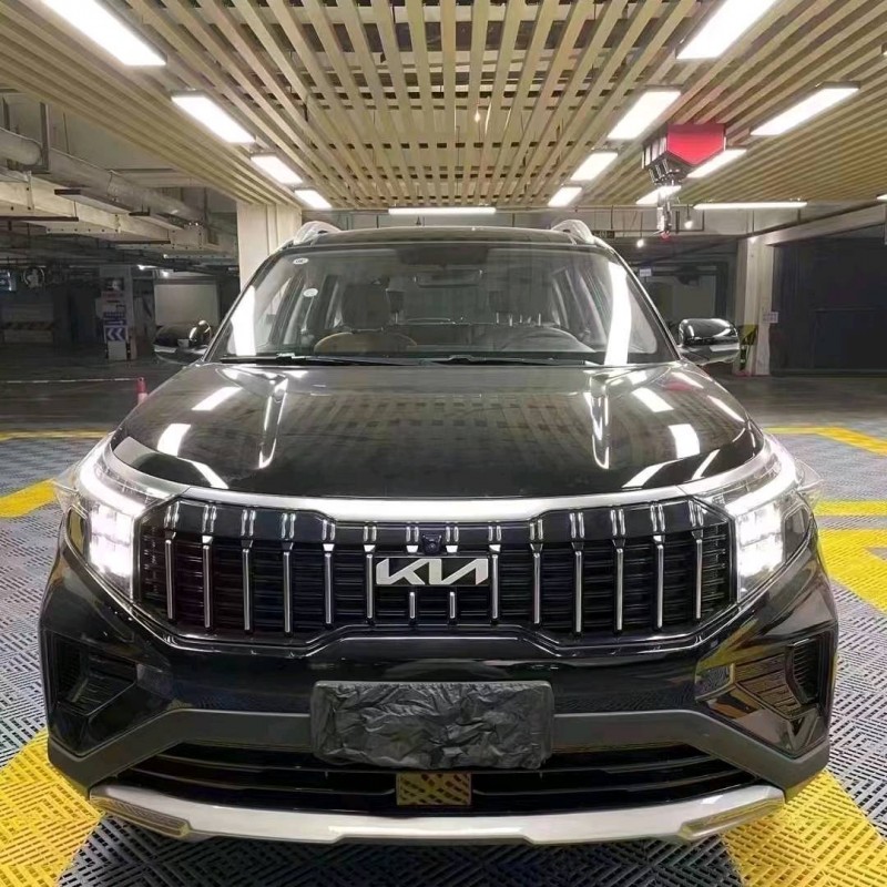 成都23年起亚智跑1