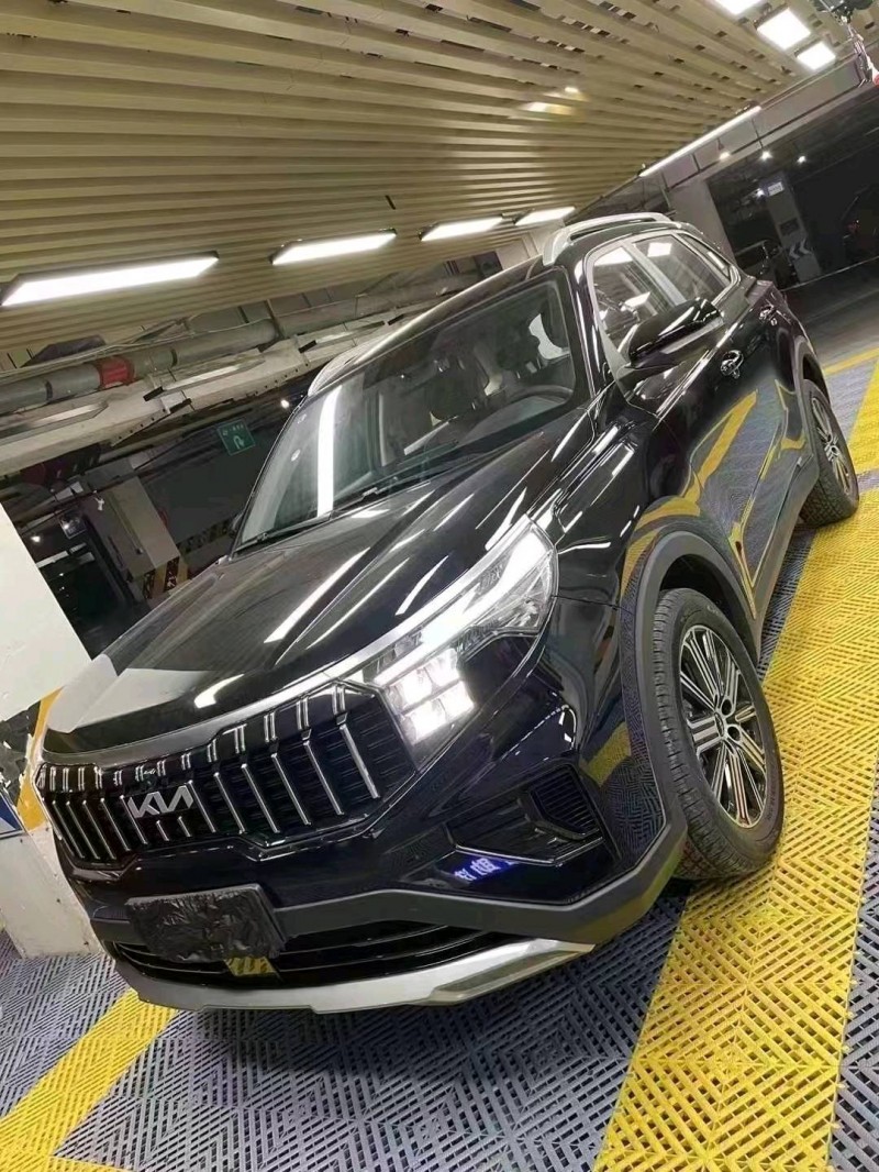 成都23年起亚智跑2