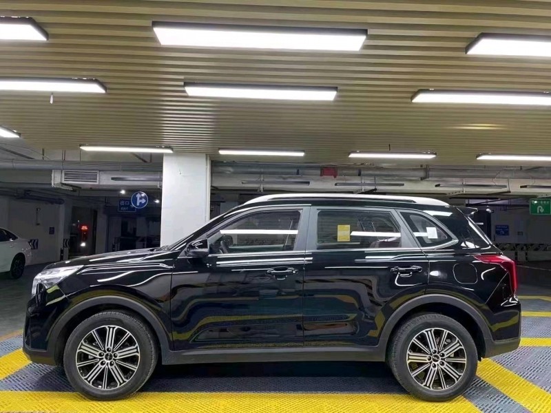 成都23年起亚智跑3