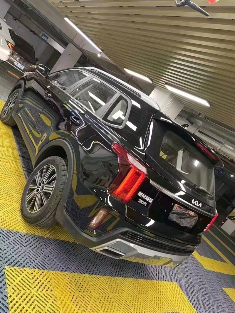 成都23年起亚智跑4