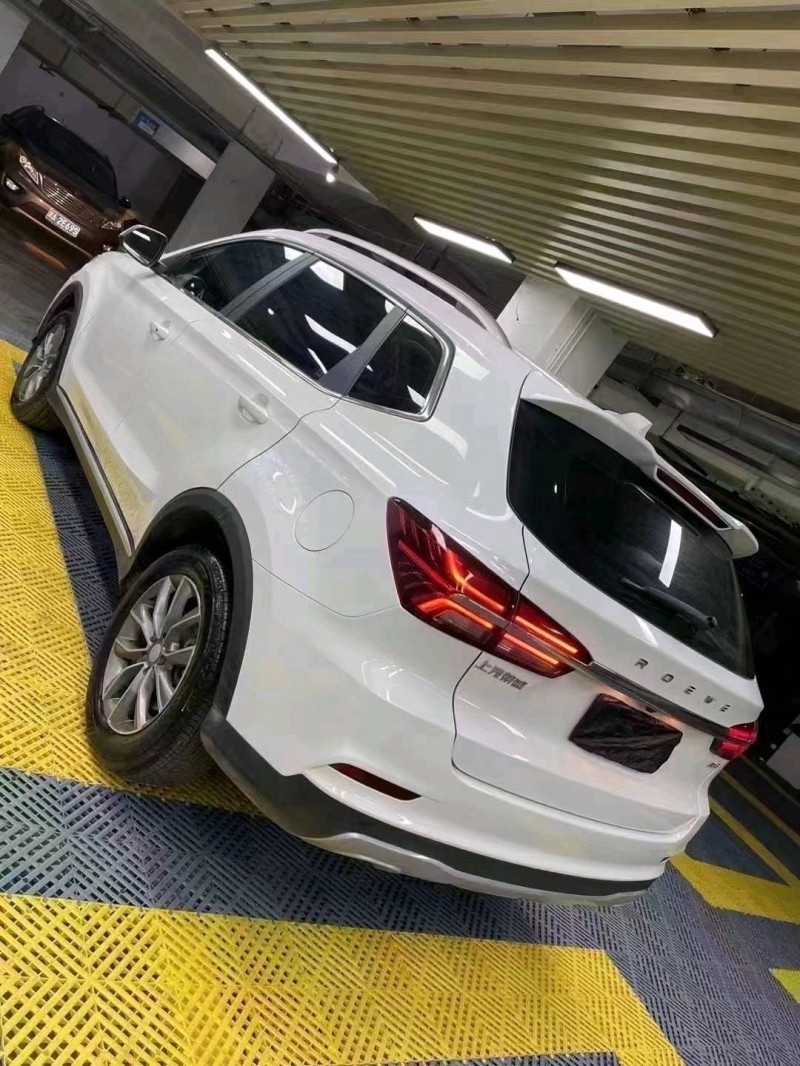 成都22年荣威RX54