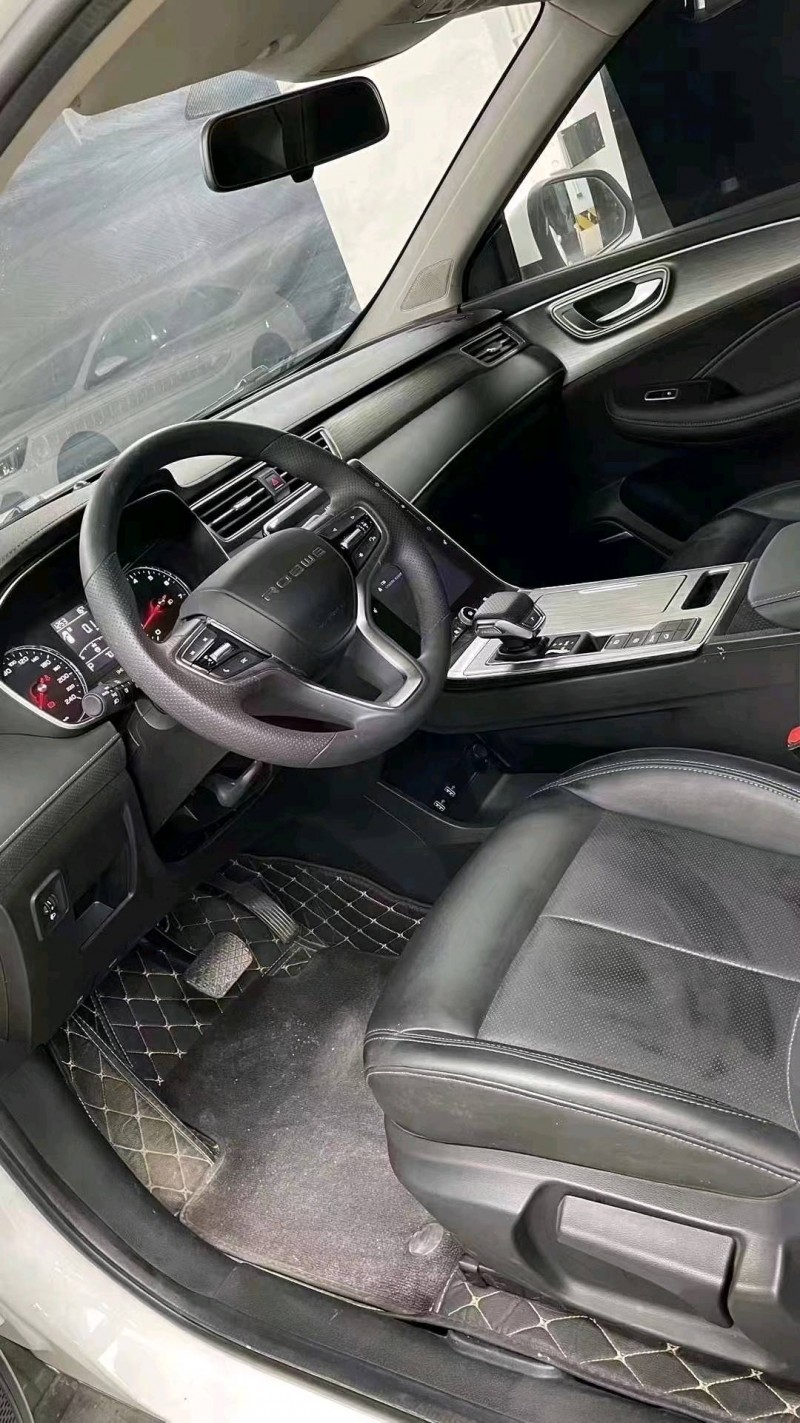 成都22年荣威RX56