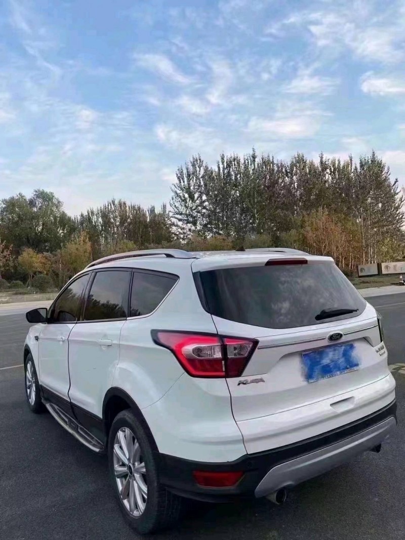 济南16年福特翼虎4