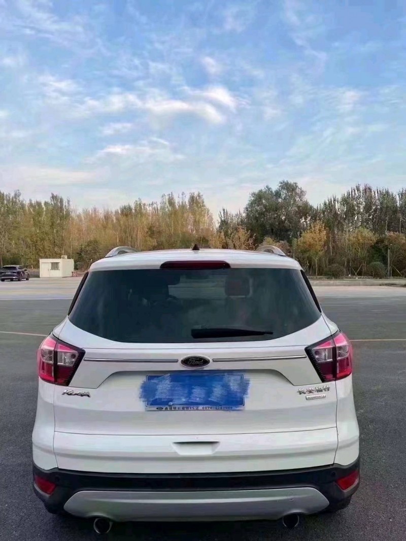 济南16年福特翼虎9