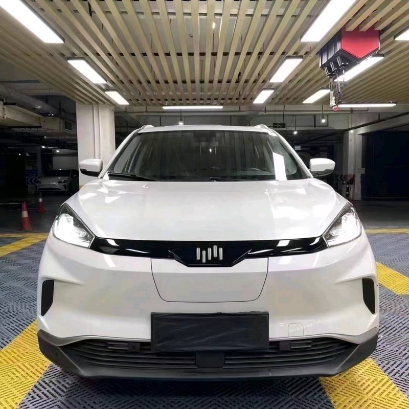 成都21年威马汽车E51