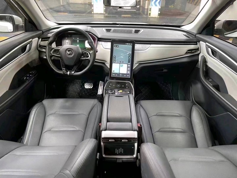 成都21年威马汽车E59