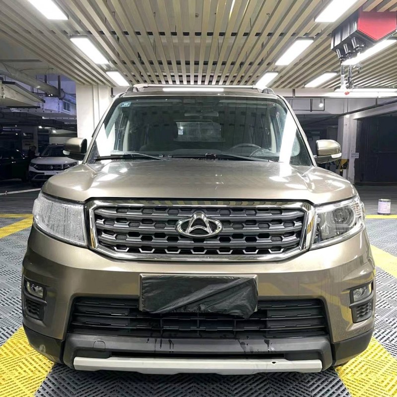 成都20年长安汽车致尚1