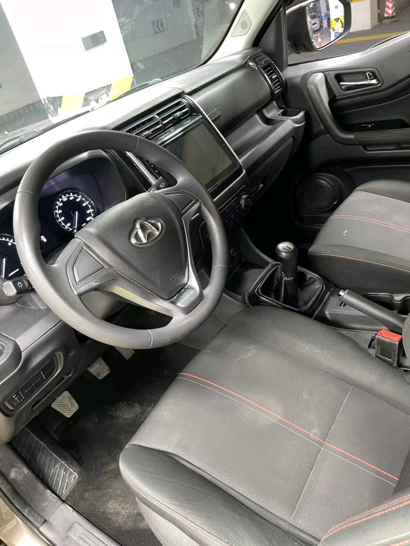 成都20年长安汽车致尚6