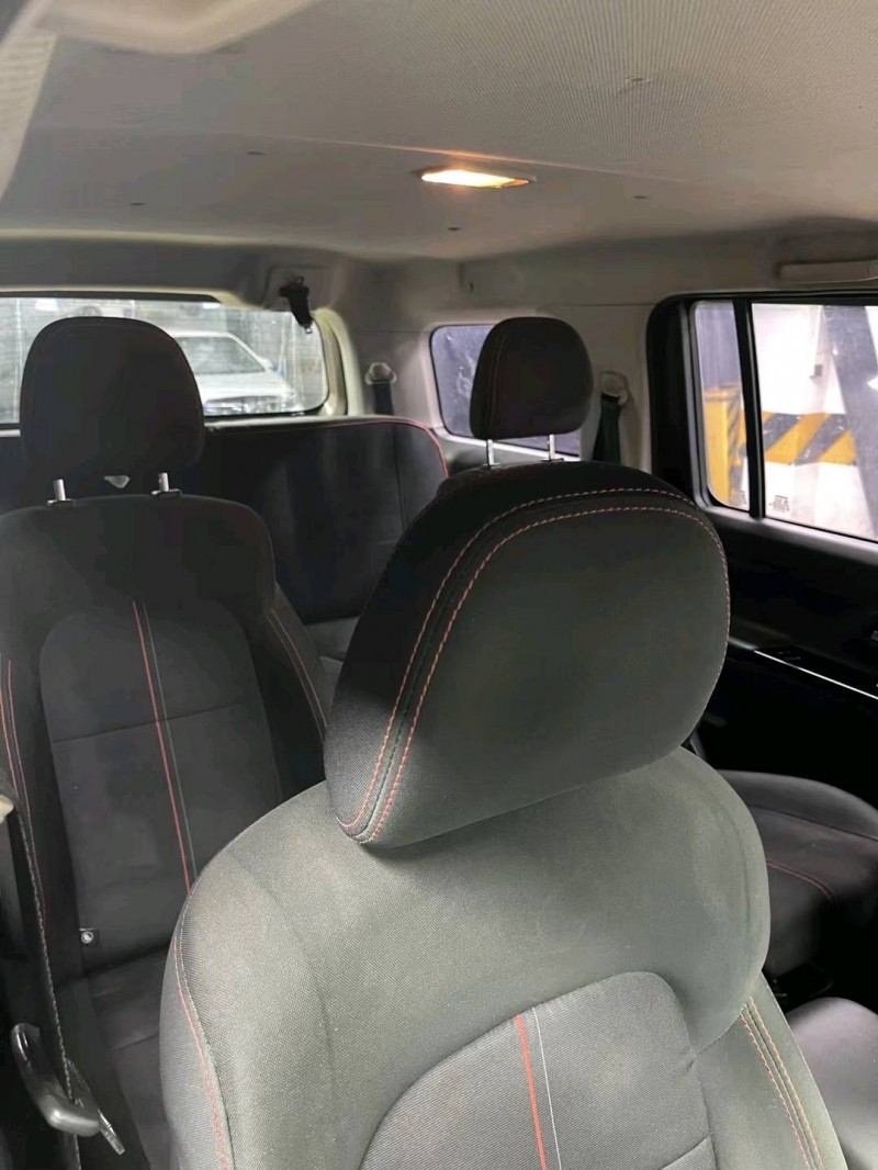 成都20年长安汽车致尚7