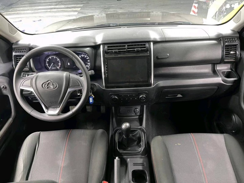 成都20年长安汽车致尚8