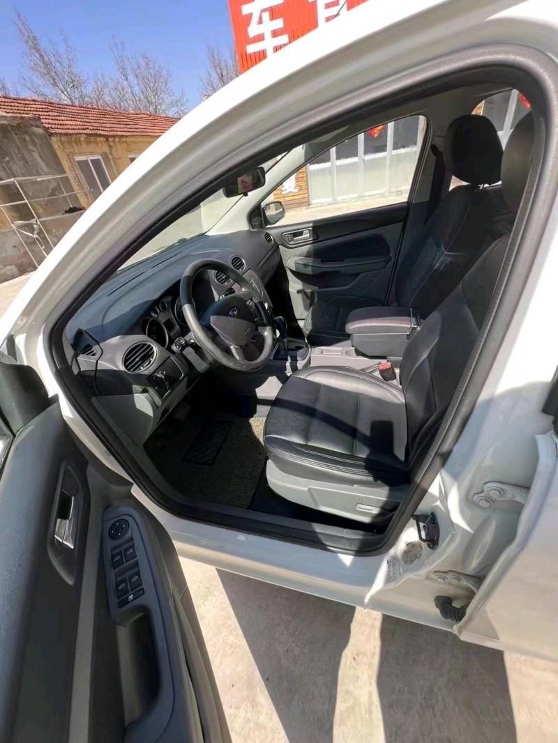 临沂14年福特福克斯5