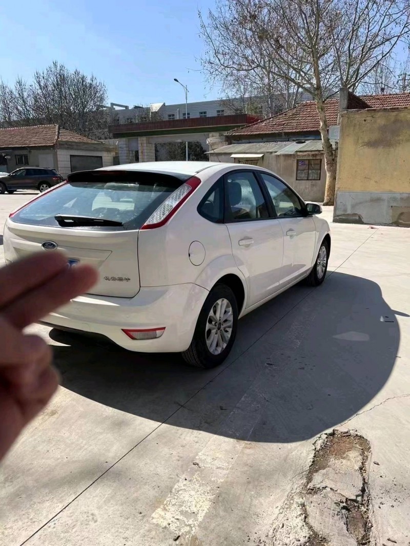 临沂14年福特福克斯7