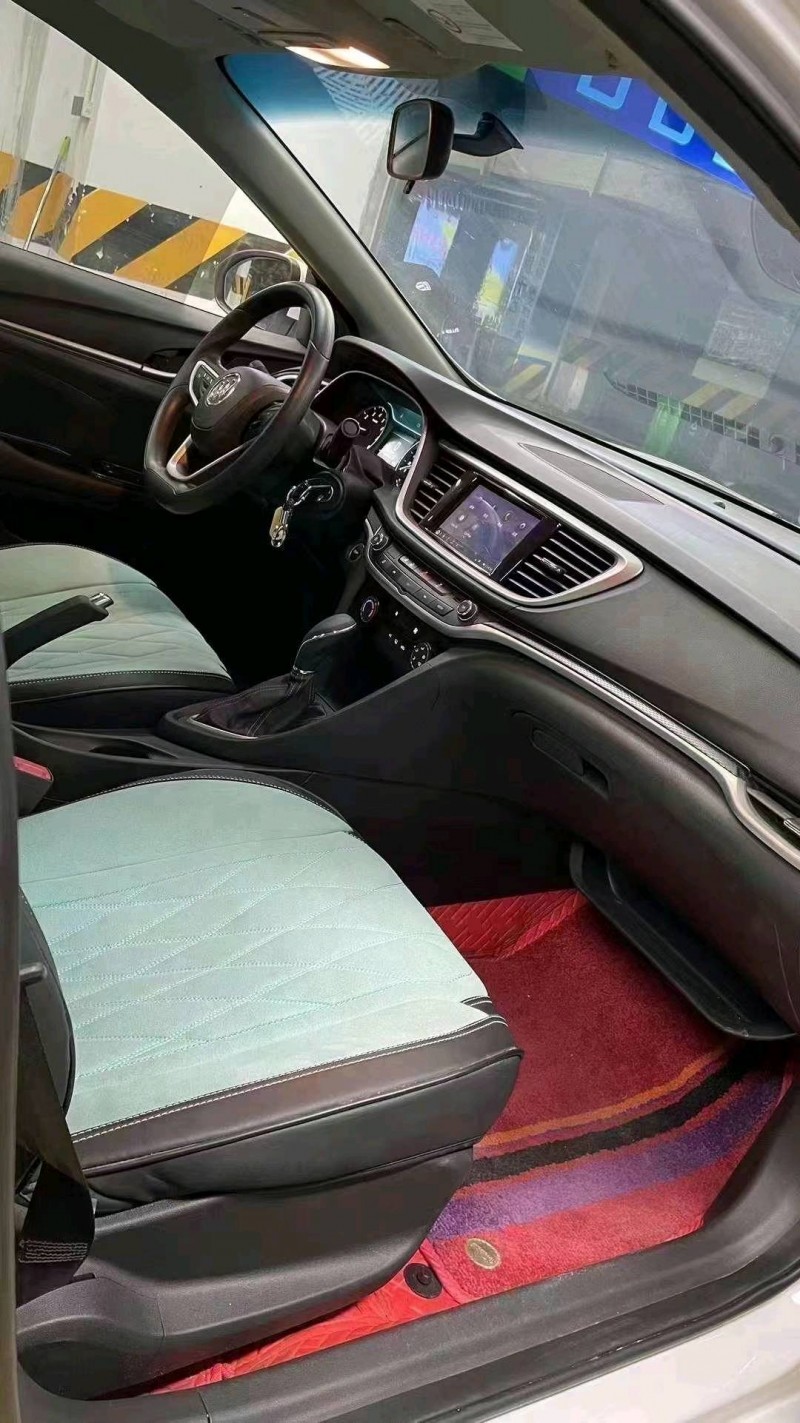 成都22年别克英朗8