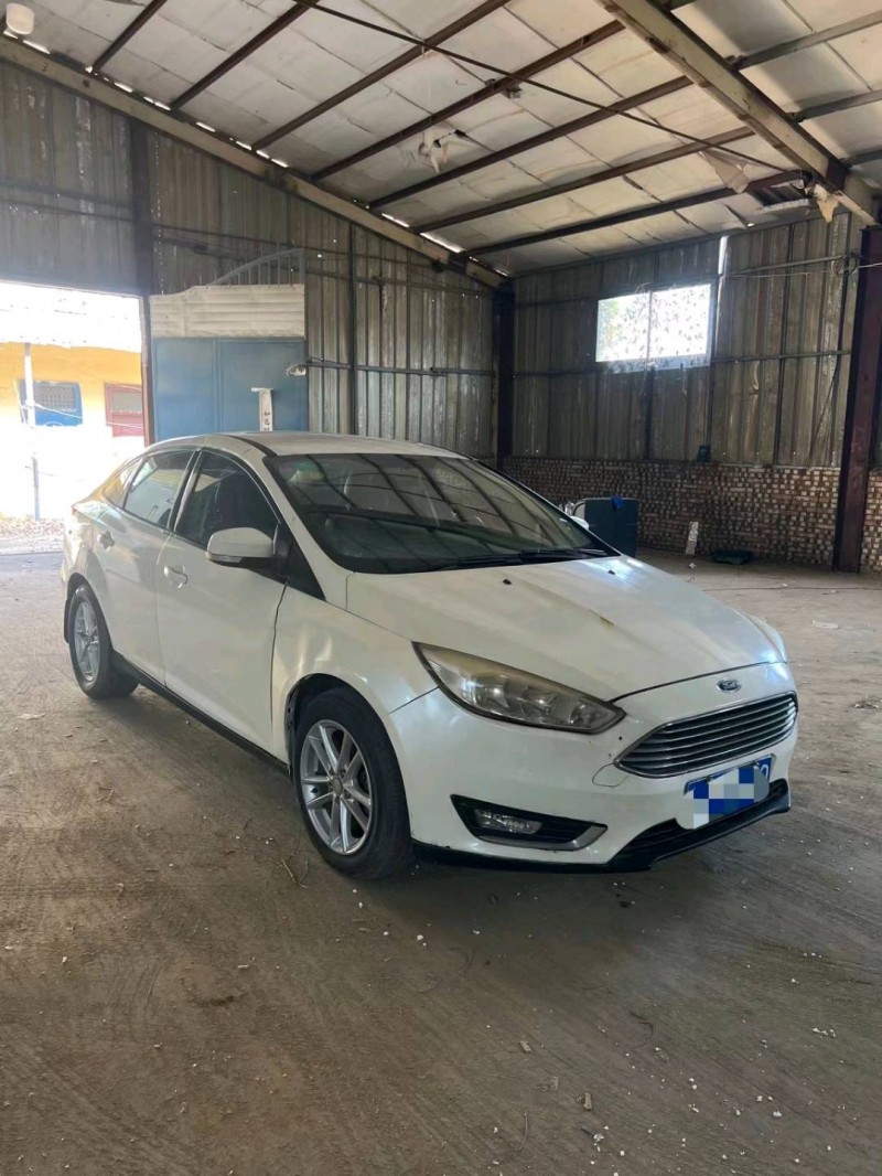 临沂16年福特福克斯2