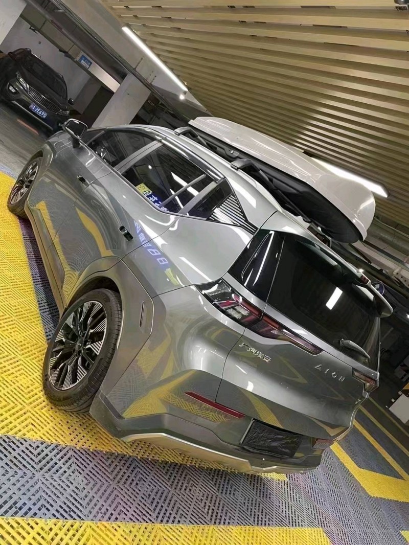 成都22年传祺埃安Y3