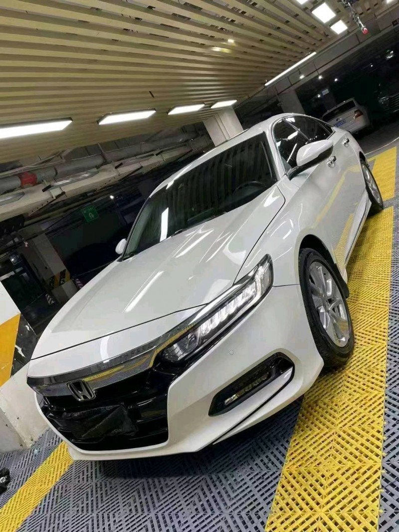 成都21年本田雅阁2