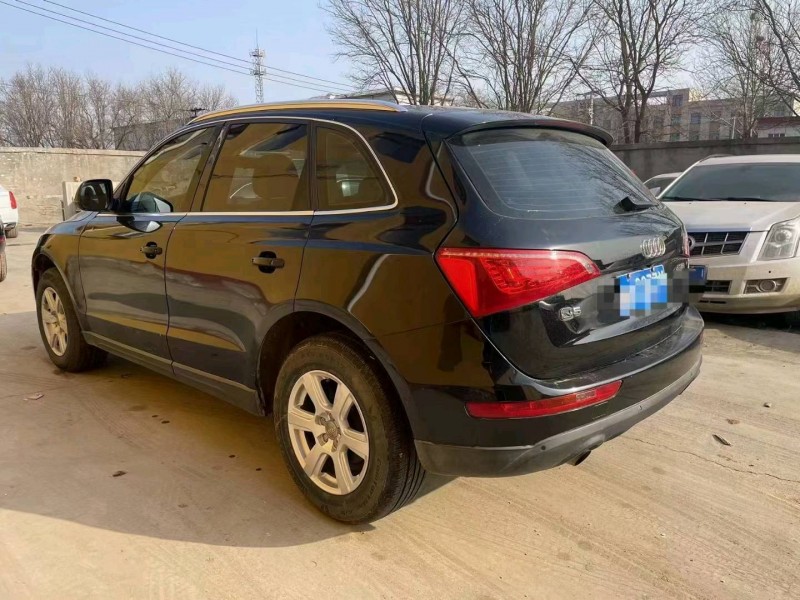 保定14年奥迪Q56