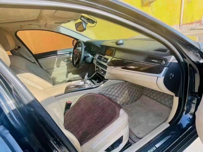 保定11年宝马5系5