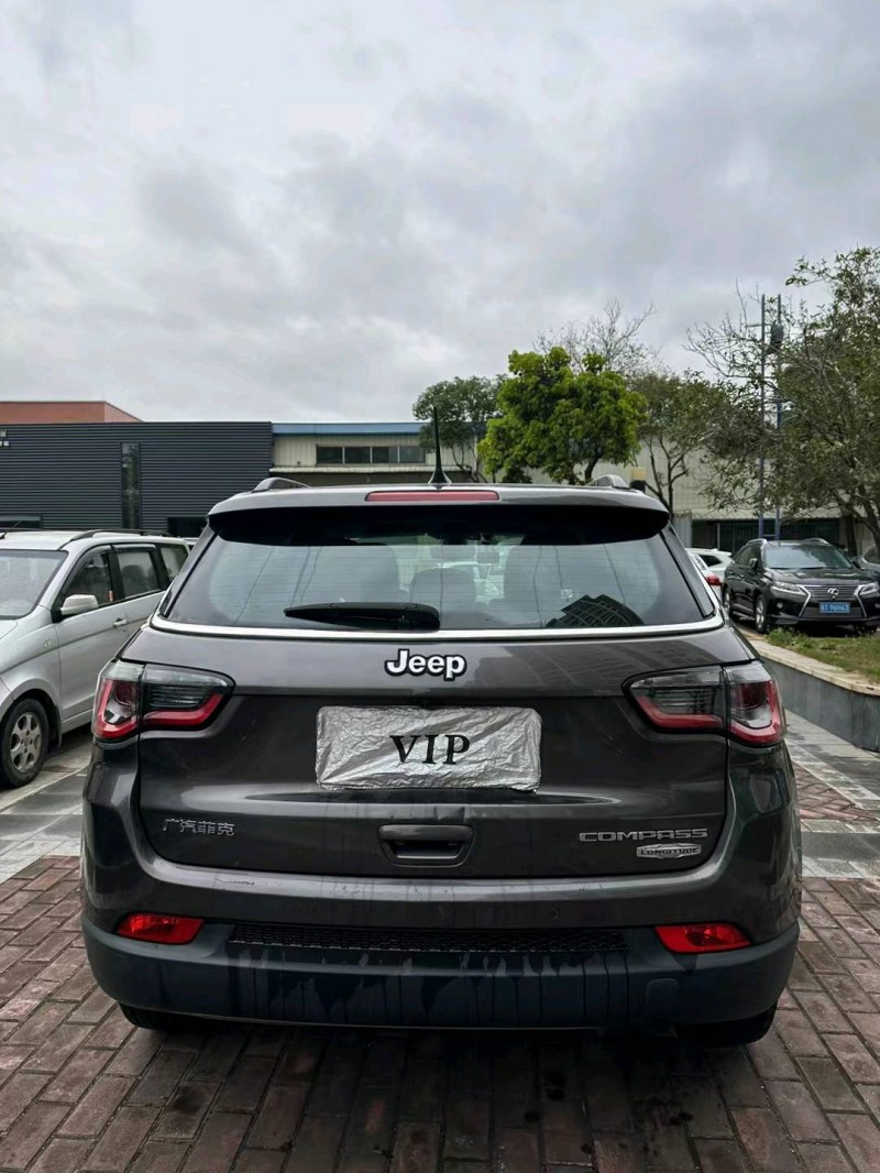 广州18年Jeep指南者9