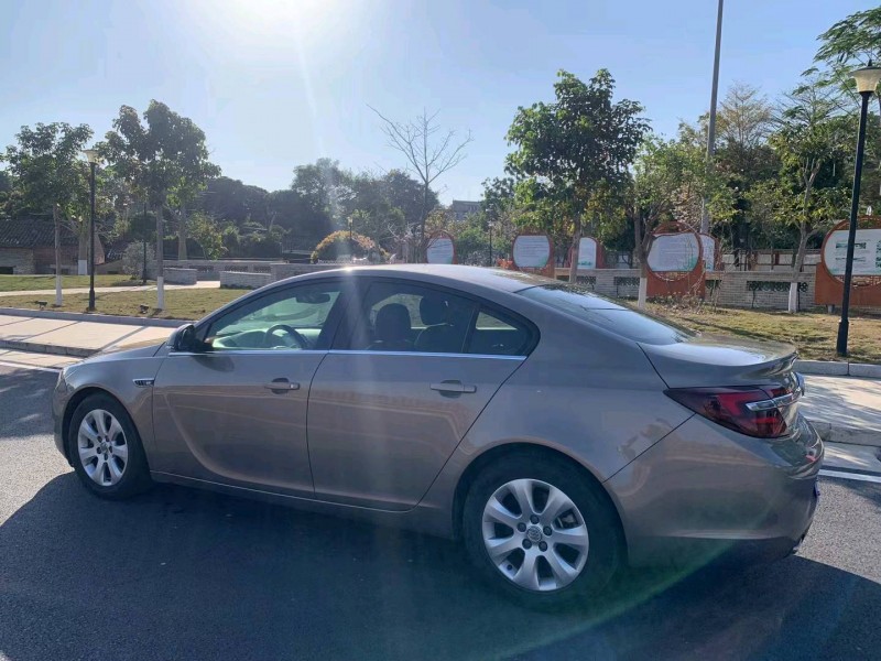 广州15年别克君威8