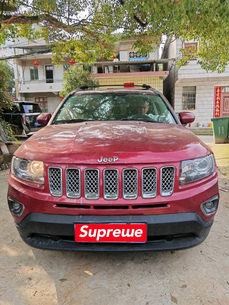 景德鎮15年Jeep指南者1