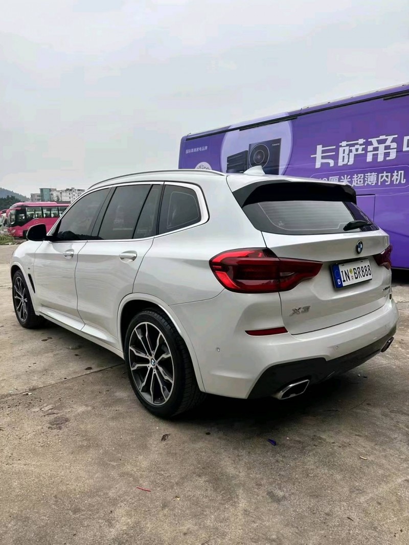 南寧19年寶馬X38