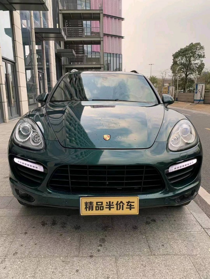 珠海12年保时捷卡宴1