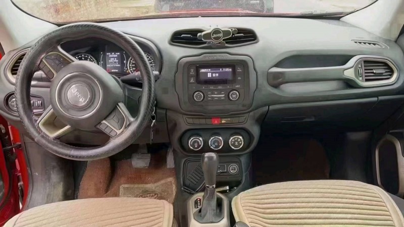 保定17年Jeep自由侠3