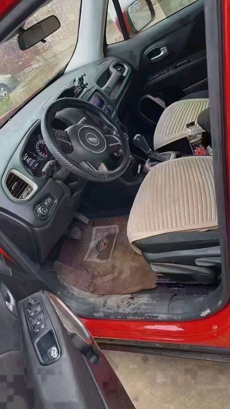 保定17年Jeep自由侠4