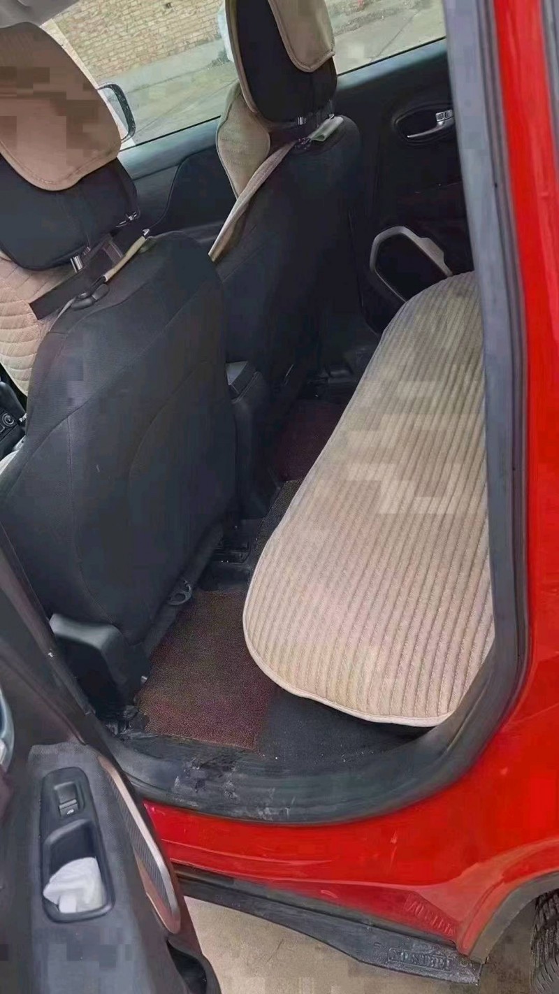 保定17年Jeep自由侠5