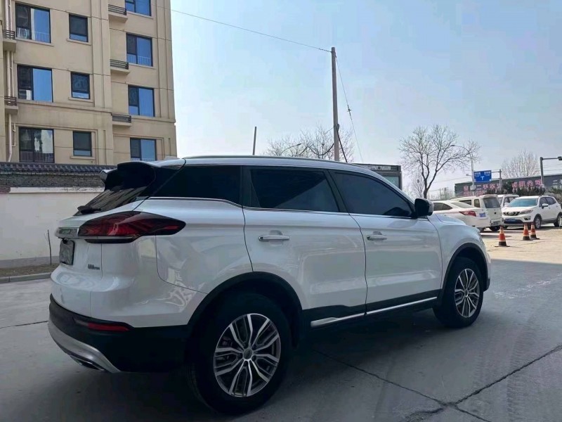 邯郸20年吉利博越8