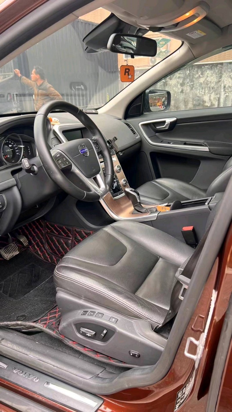 东莞16年沃尔沃XC605