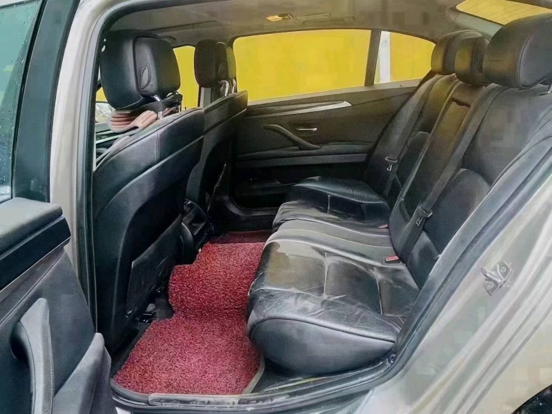 保定11年宝马5系5