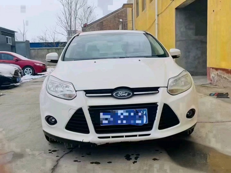 保定13年福特福克斯1