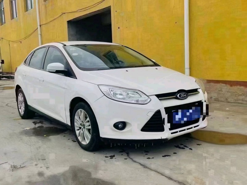 保定13年福特福克斯2