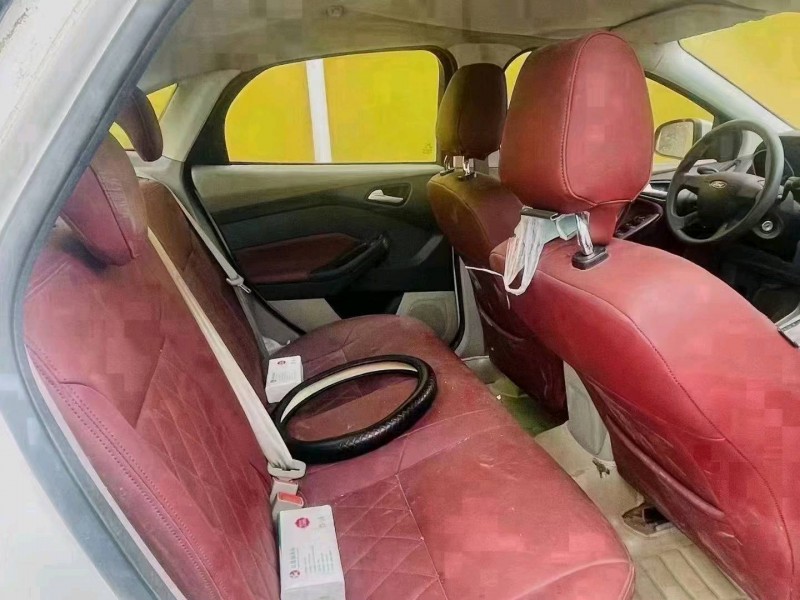 保定13年福特福克斯3