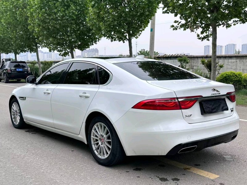 保定17年捷豹XFL5