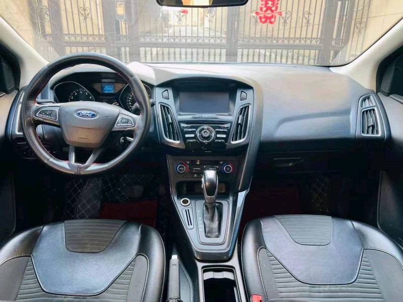 青岛16年福特福克斯8