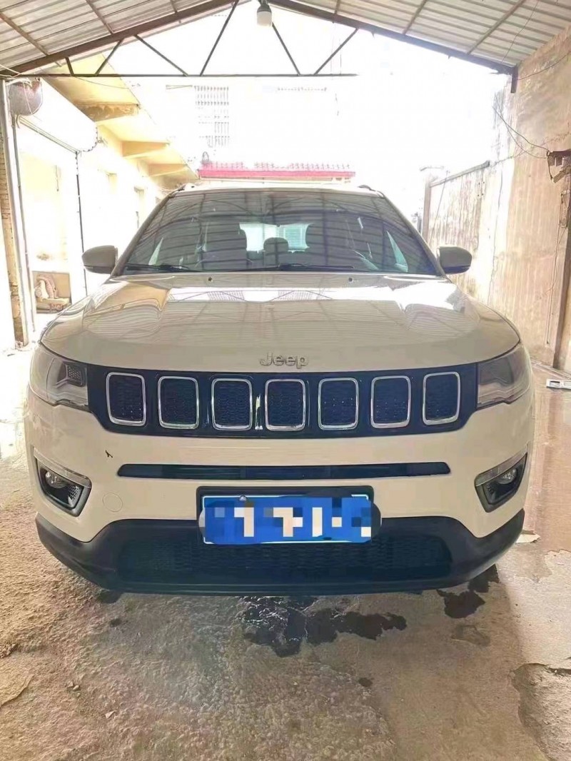 合肥17年Jeep指南者1