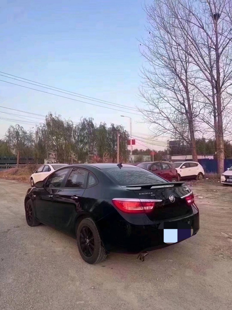 菏泽13年别克英朗2